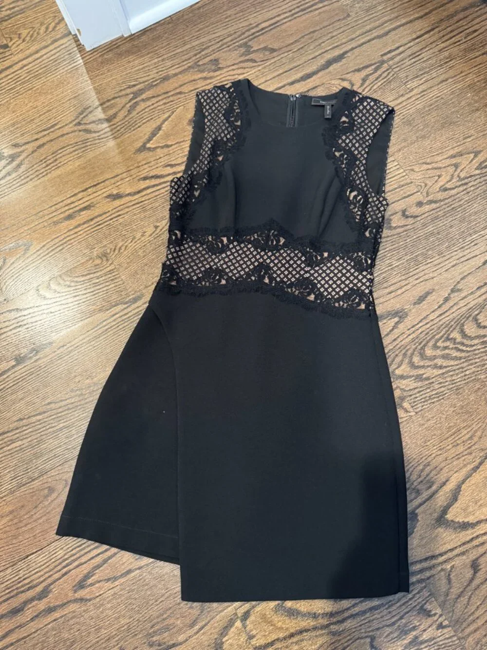 BLACK BCBG DRESS - Picture 3 of 4